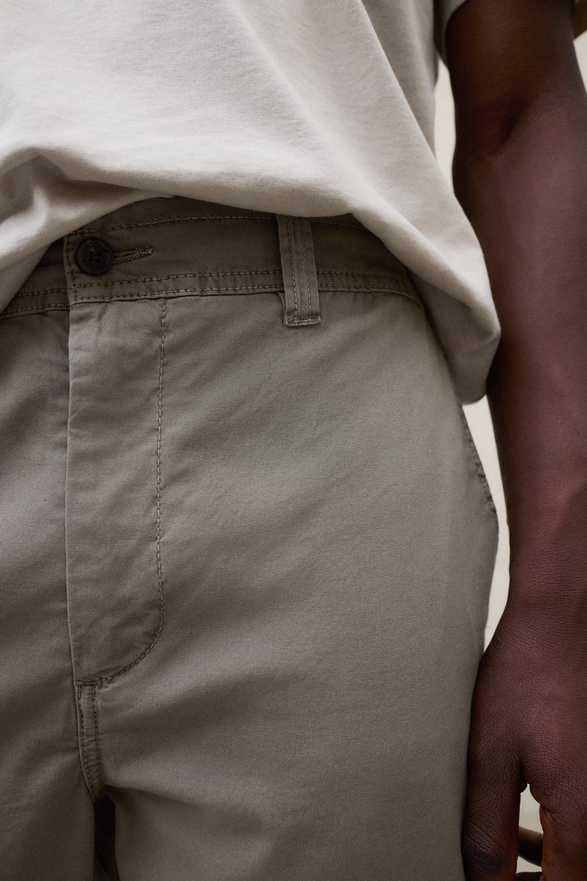 PANTALONES ETHIWIN MARRÓN - Image 4